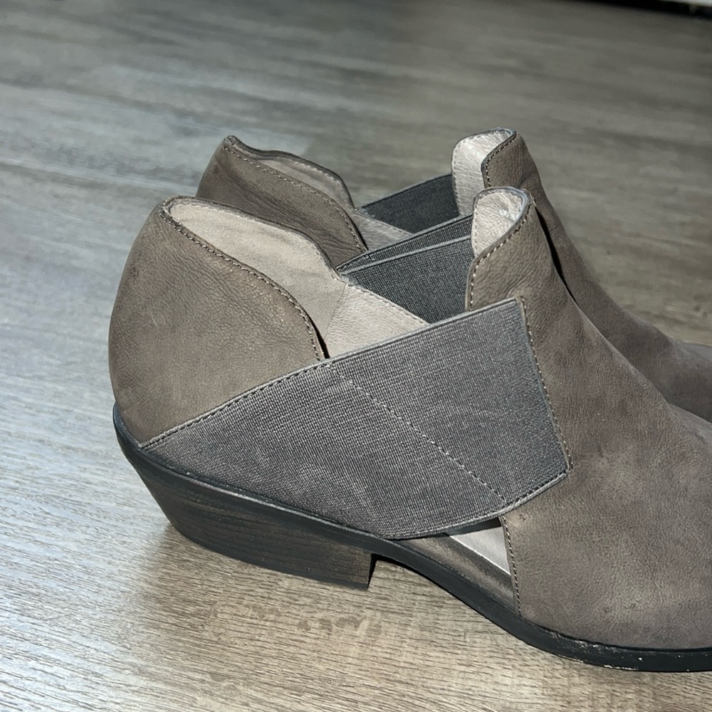 Eileen Fisher Perry Tumbled Nubuck Bootie Ankle Boots - Picture 3 of 8